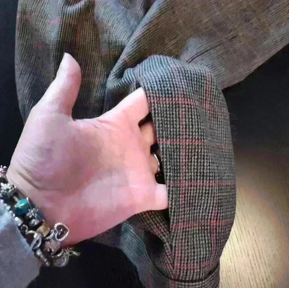 Peabody House | Vintage 60’s/70’s Tweed Midi Pencil Skirt.-1 - Picture 3 of 4